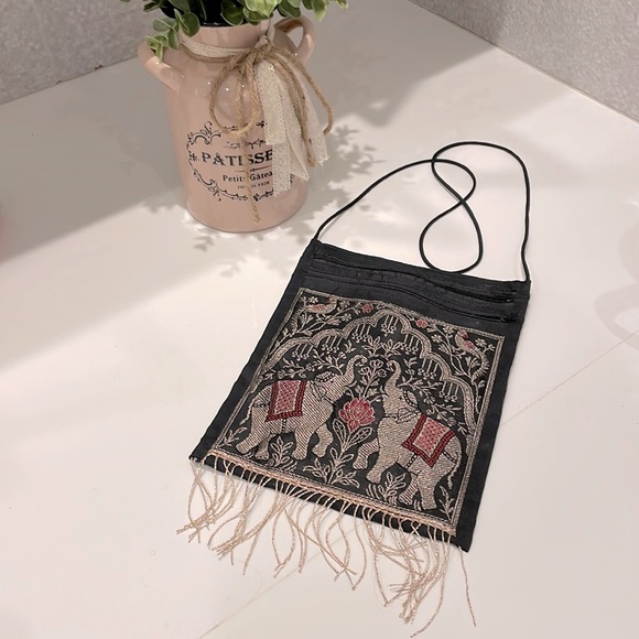 Handbags - ⭐️2/$25, 3/$35, 4/$45⭐️ Artisan made lightweight purse, from India. Brand New.